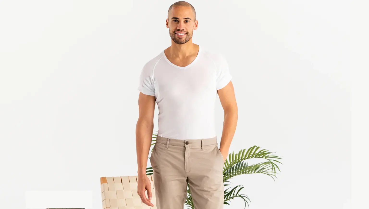 Guida completa alle magliette intime da uomo: comfort, stile e qualità